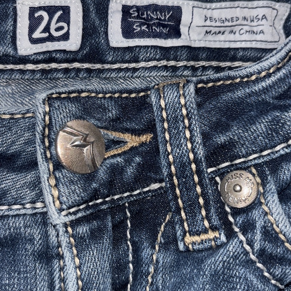 Miss Me Sunny ☀️ Low-Rise Skinny Jeans, Size 26 - Picture 4 of 16
